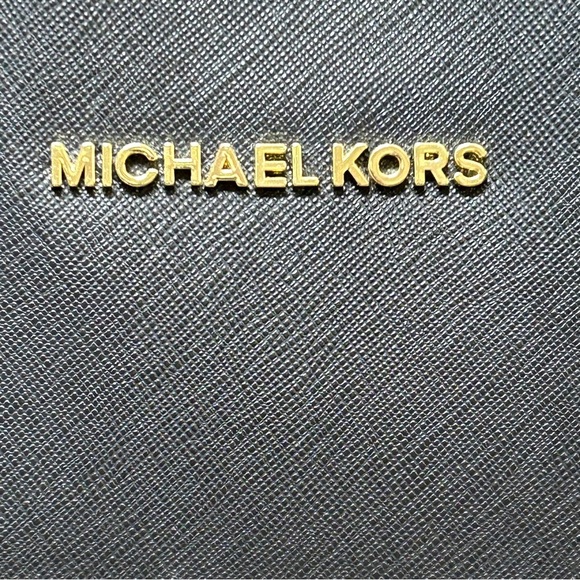 MICHAEL KORS East West “Jet Set” Saffiano Leather Top Zip Tote Shoulder Bag - Picture 4 of 9